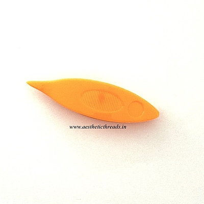 Tatting shuttle (Plastic) – Orange