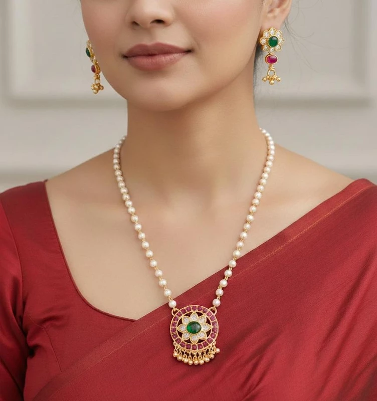 Pearl Chain Floral Pendant jewellery Set