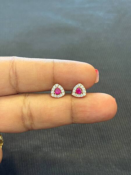 silver tri pink stud with rose gold finish