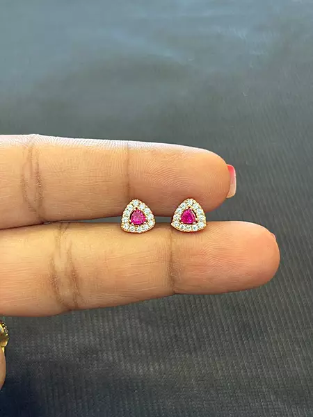 silver tri pink stud with rose gold finish