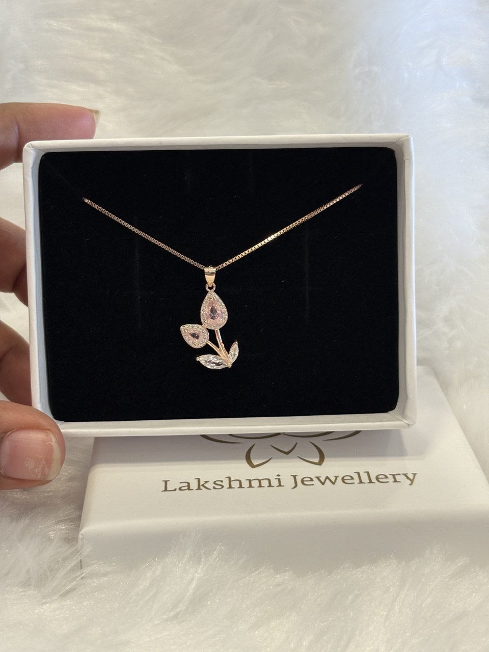 Silver pink petal chain with rosegold finish