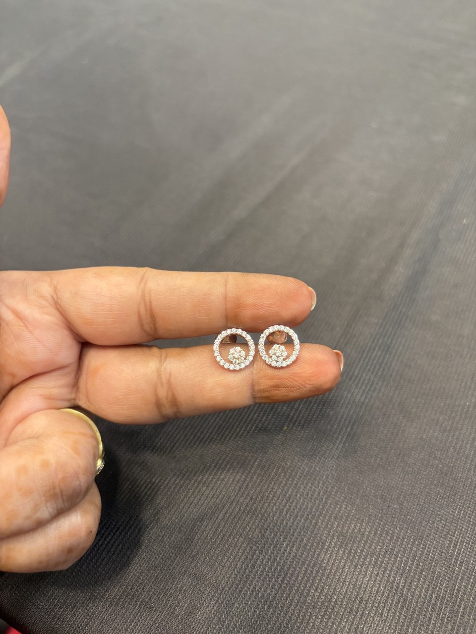 Silver round  white flower stud with rosegold finish