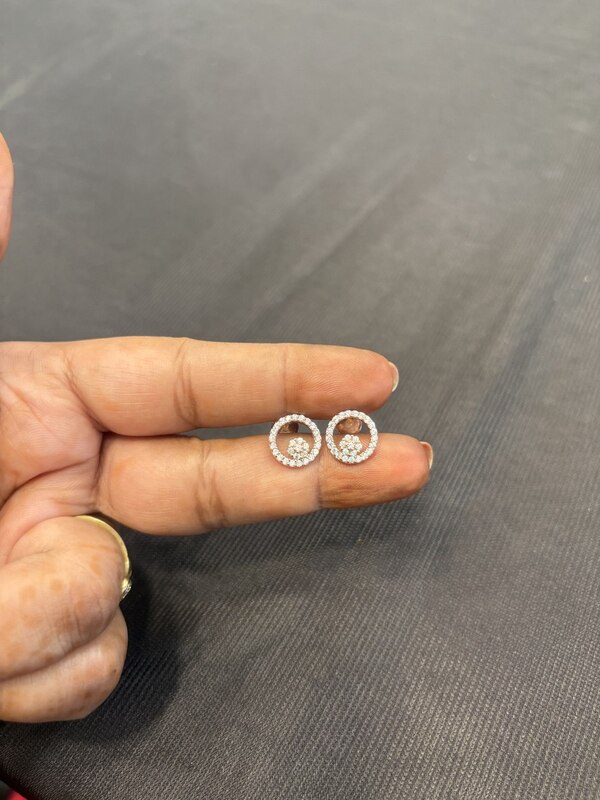 Silver round  white flower stud with rosegold finish