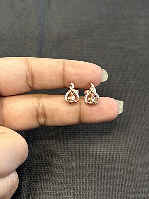 Silver twisted stud with rosegold finish