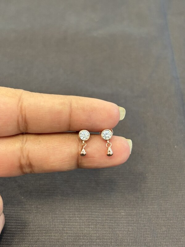 Silver stone with hanging stud rose gold finish