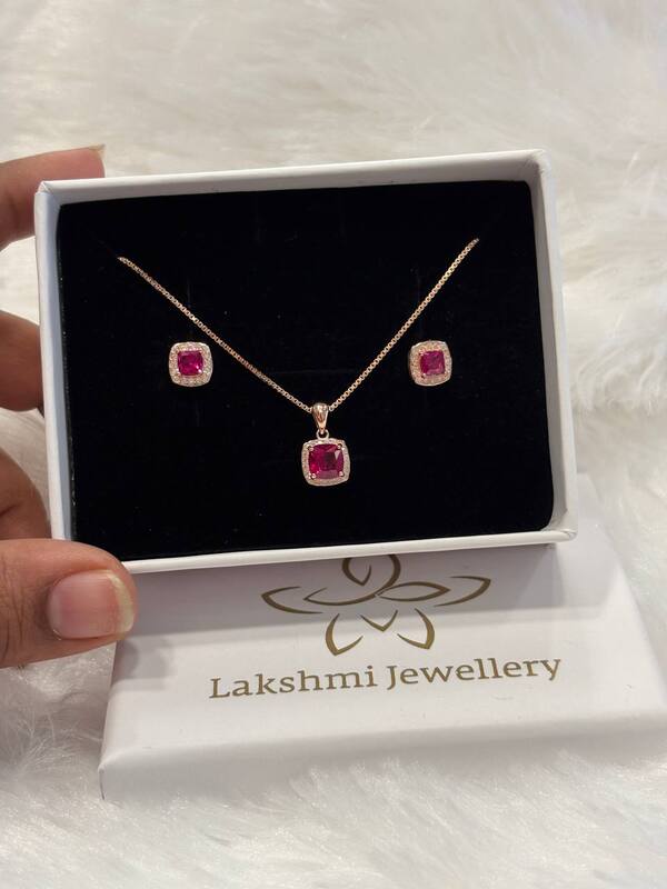 Silver square pink chain pendant set coated with rosegold finish