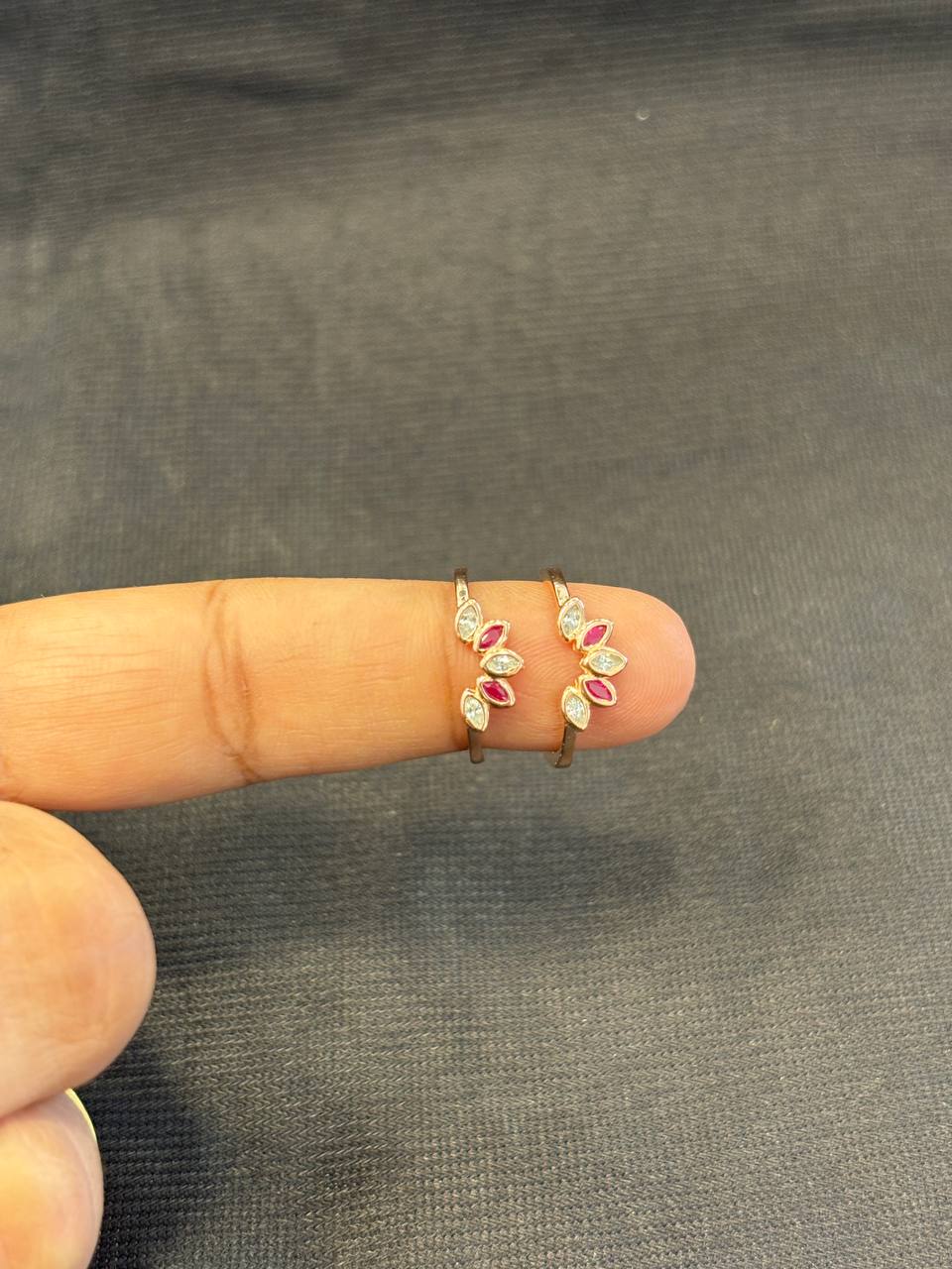 Silver pink lpotus toe ring with rosegold finish