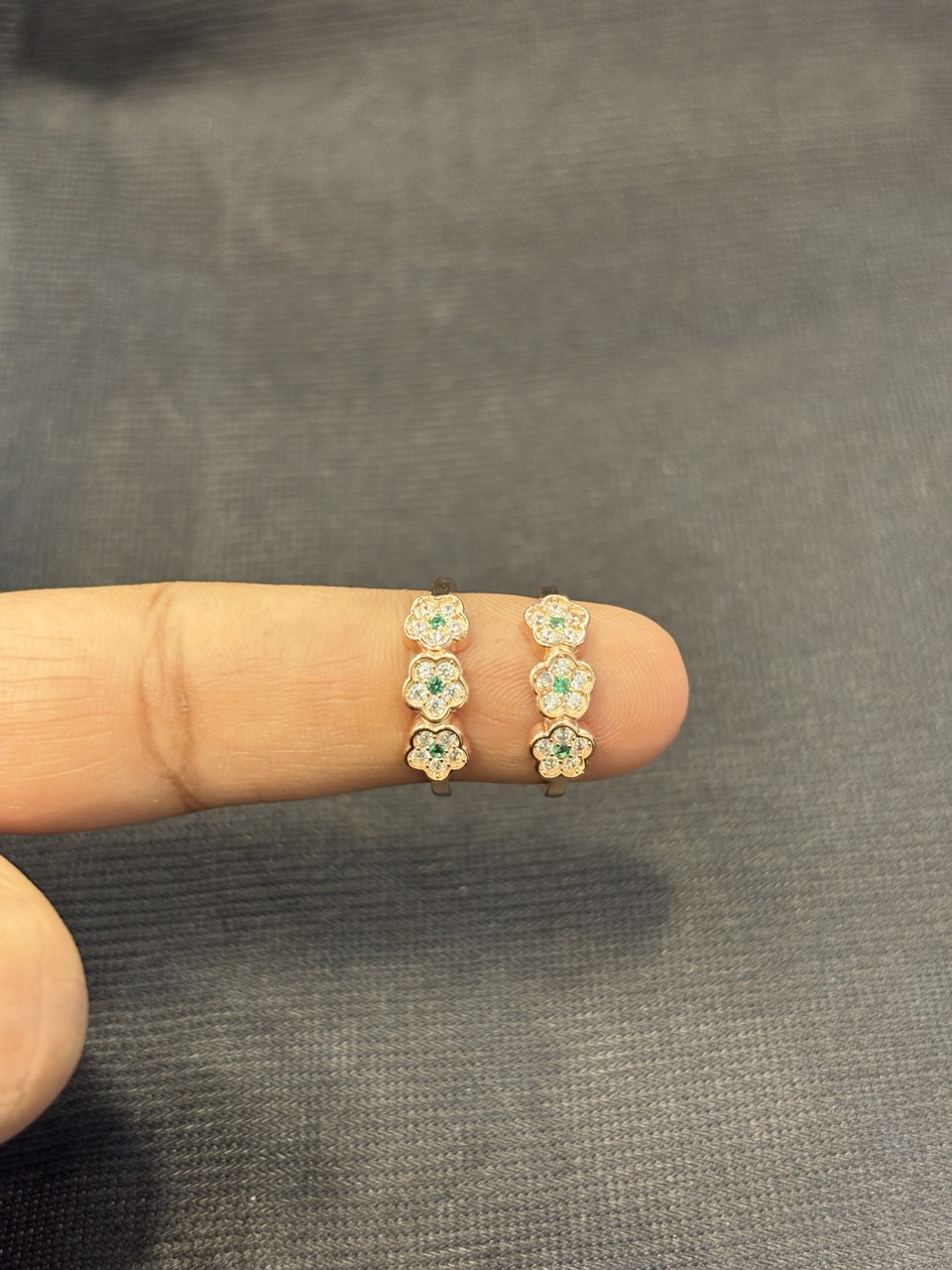 Silver triple flower toe ring with rosegold finish