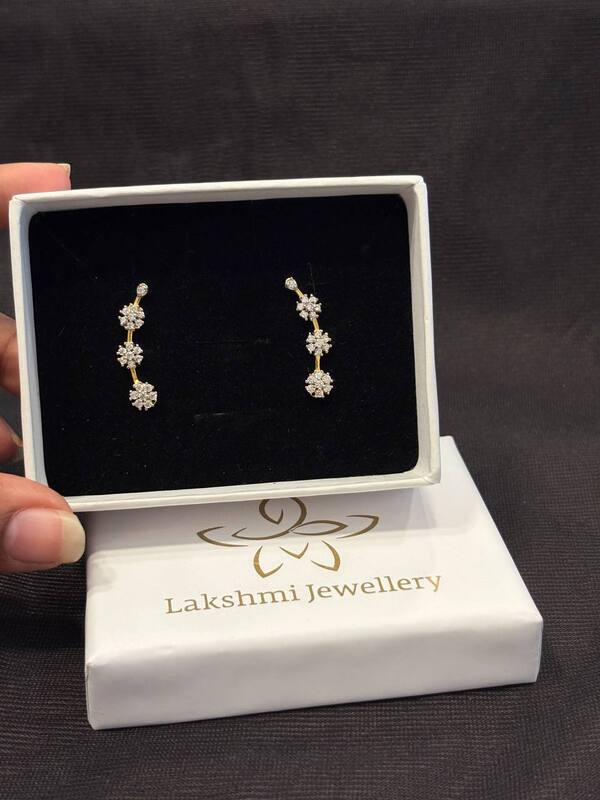 Silver triple flower ear cuff withj rosegold finish