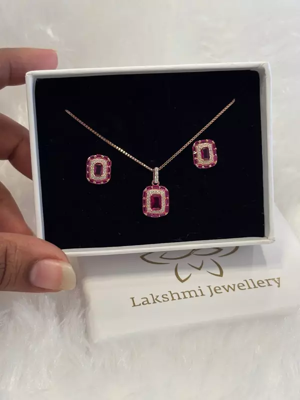 Silver pink aura with rosegold finish