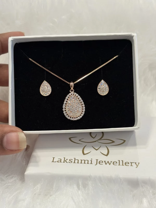 Silver regalia pendant set with rosegold finish