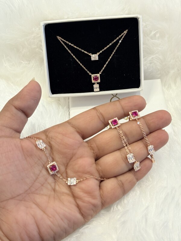 Silver pendant set pink with rose goldfinish