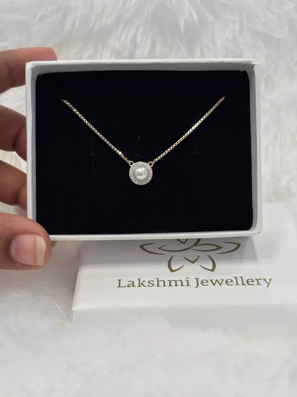 Silver pearl round chain with rosegold finish