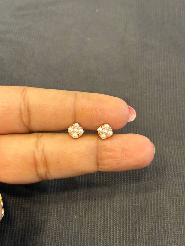 Silver square pearl second stud with rosegold finish