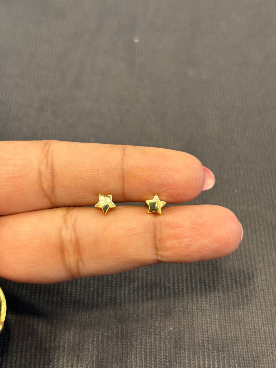 Silver star second stud with rosegold finish