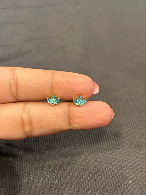 Silver tri blue second stud with gold finish