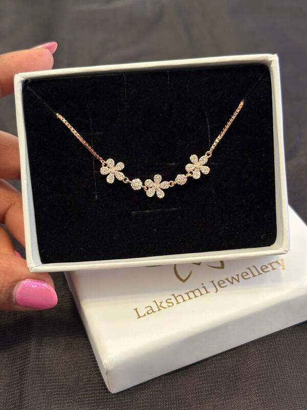 Silver tri flower bracelet with rosegold finish