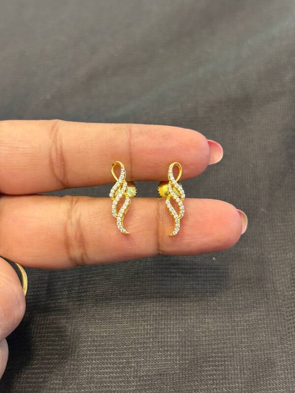 Silver spark twist stud with gold finish