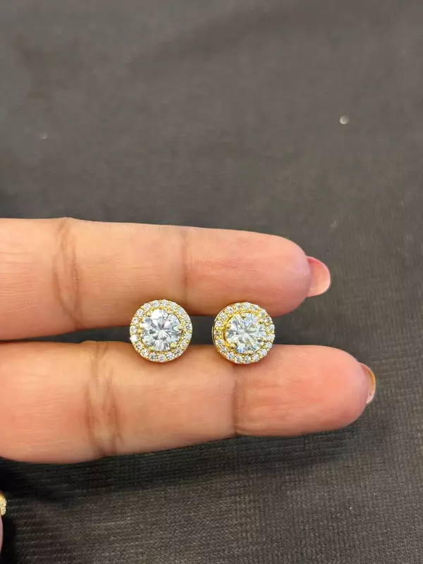 Silver vattam stone stud with gold finish