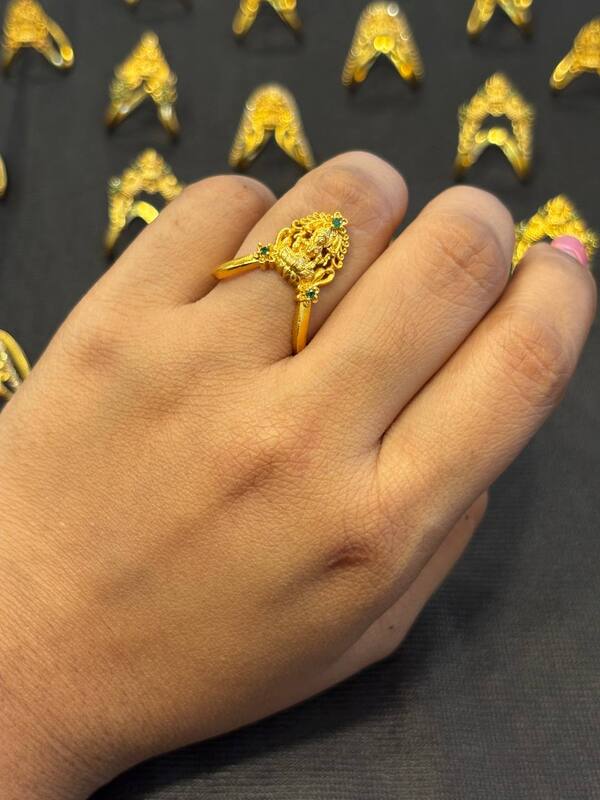 Silver vangi ring lakshmi green stone with gold finish
