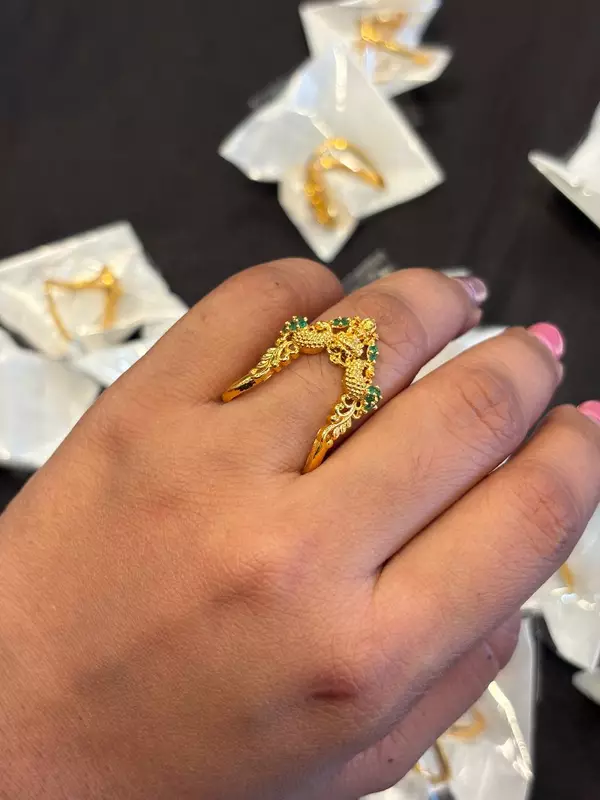 Silver vangi ring peacock1 with gold finish