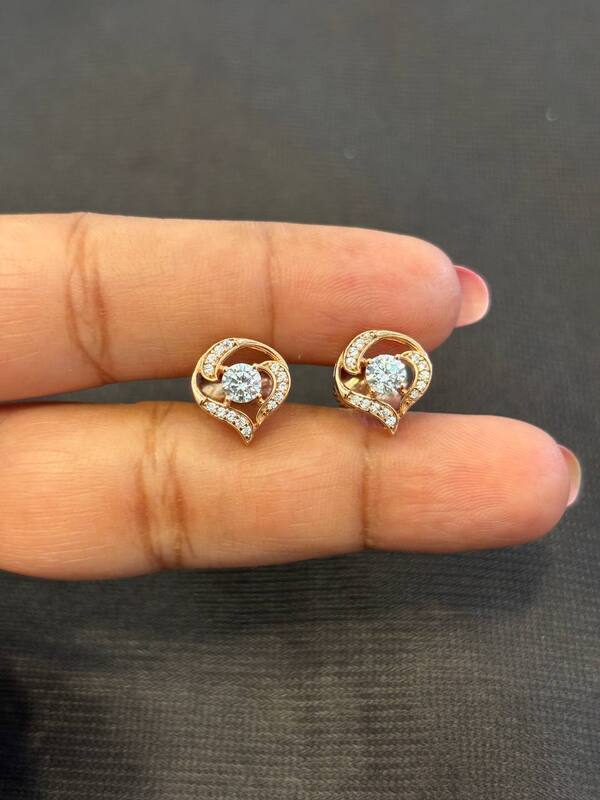 Silver velpon stud with rosegold finish