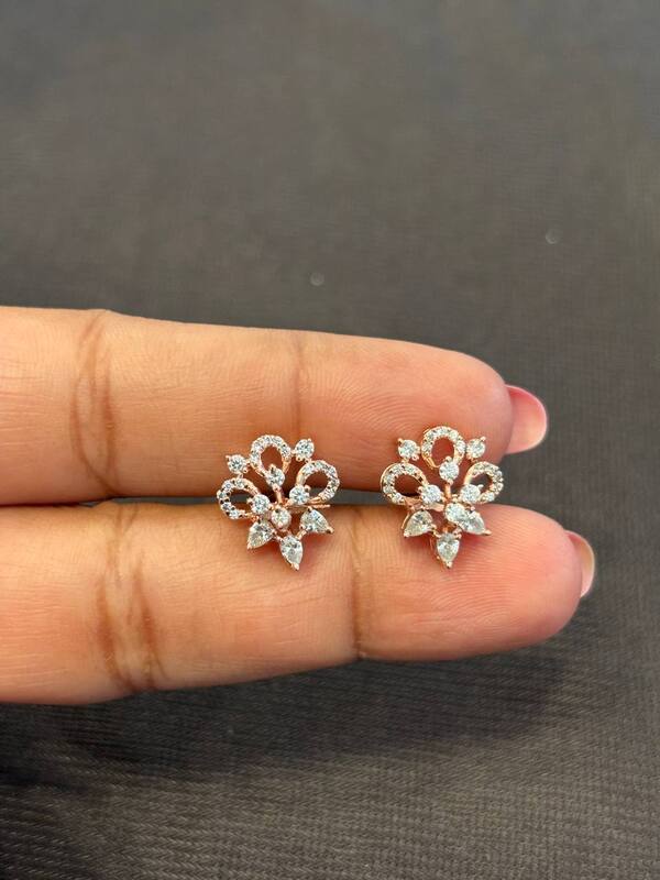 Silver valai stud with rosegold finish