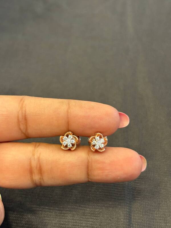 Silver s1 chakra stud with rosegold finish