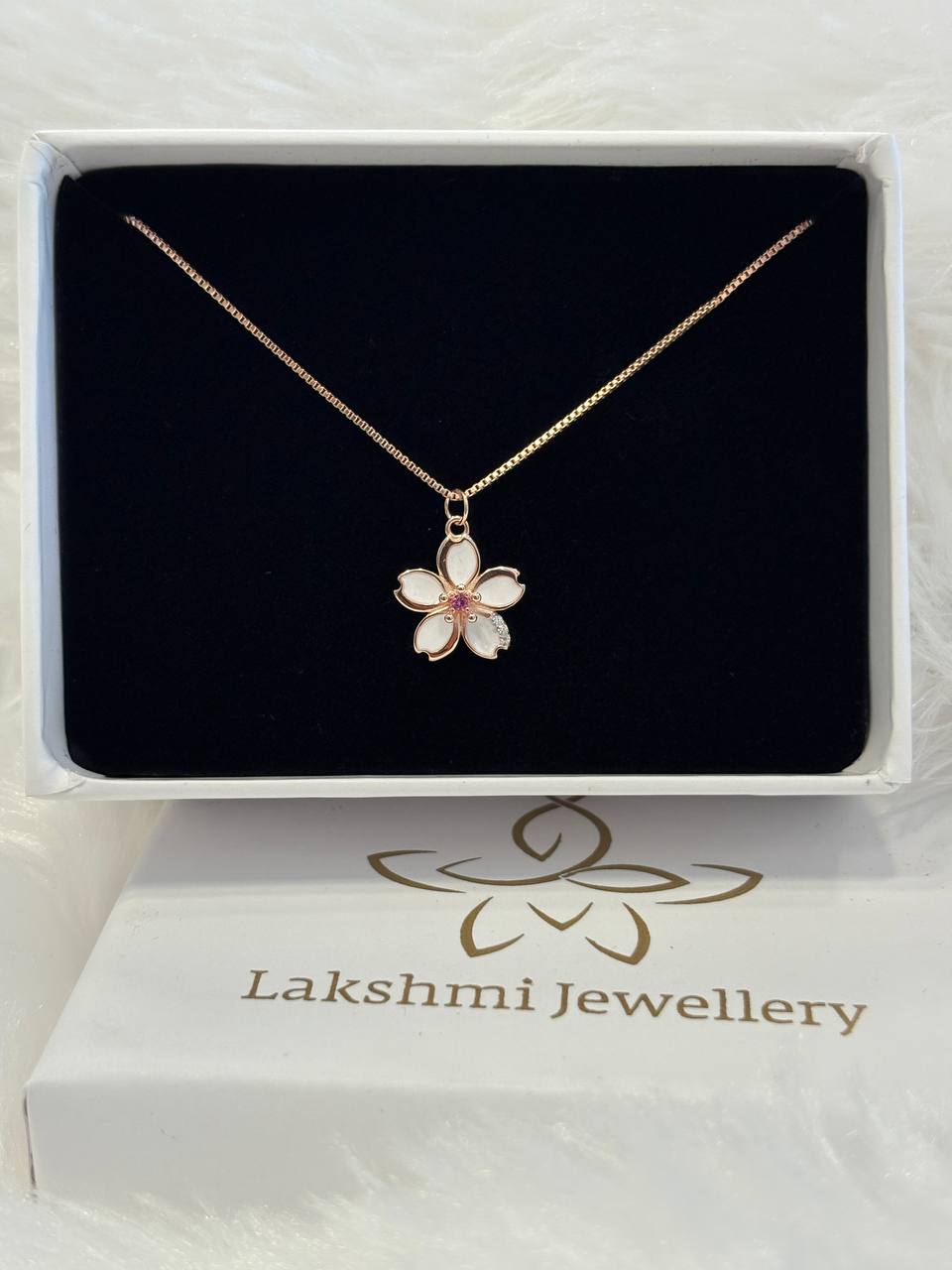 Silver siraya chain with rosegold finish