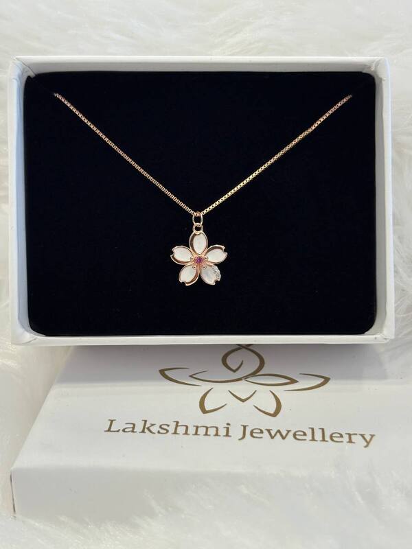 Silver siraya chain with rosegold finish