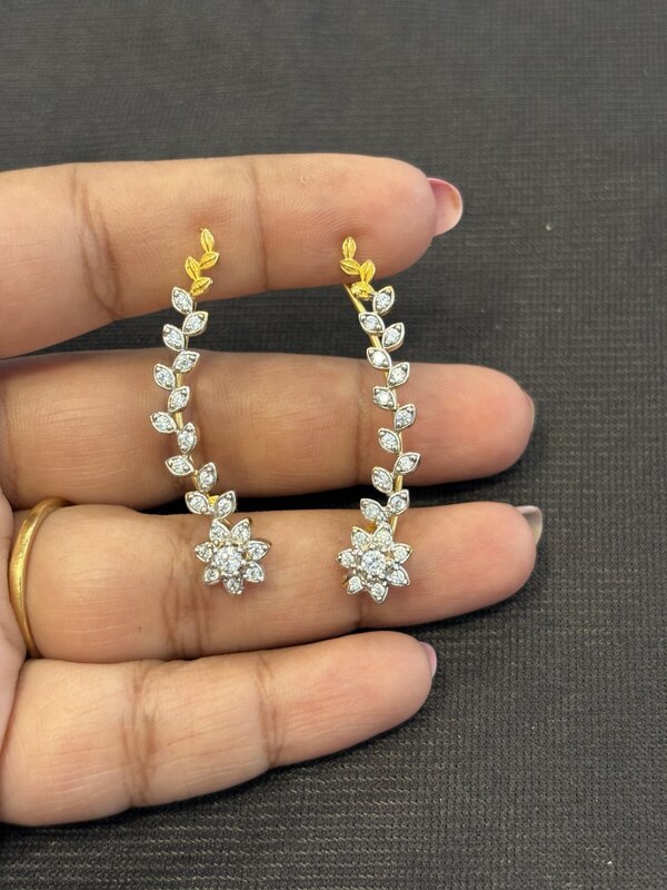 Silver full flower ear cuff with gold finish