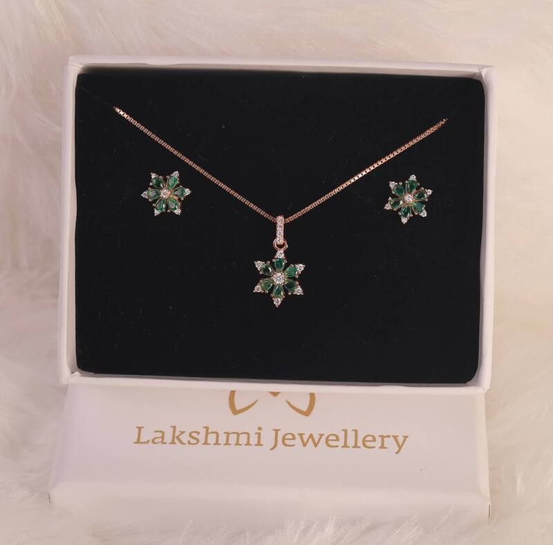 Silver anmigai pendant set with rosegold finish