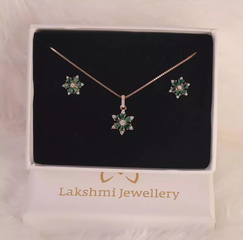 Silver anmigai pendant set with rosegold finish
