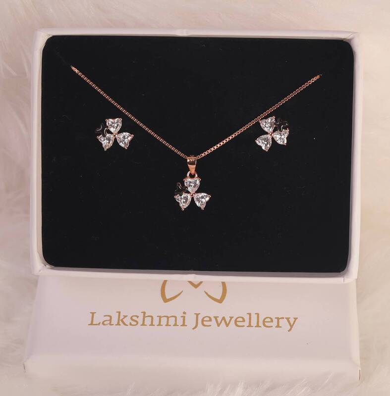Silver tri flower pendant set with rosegold finish