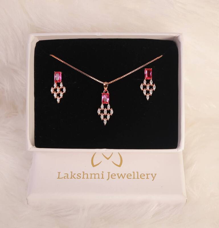 Silver malar pink pendant set with rosegold finish