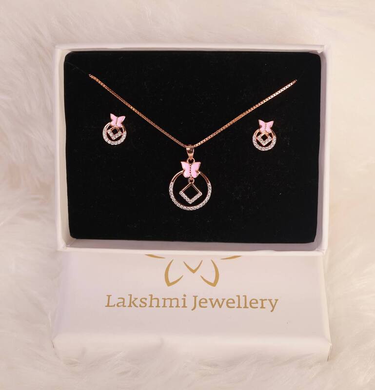 Silver pink butterfly round with rosegodl finish