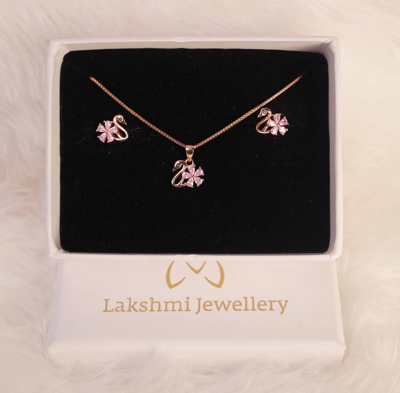 Silver annam pink pendant set with rosegold finish
