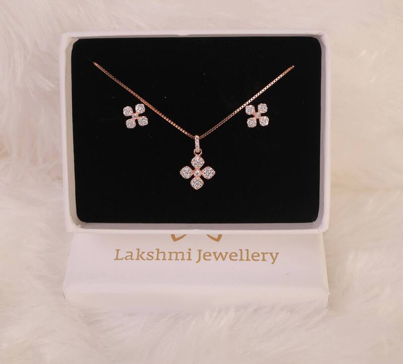 Silver anbu pendant set with rosegold finish