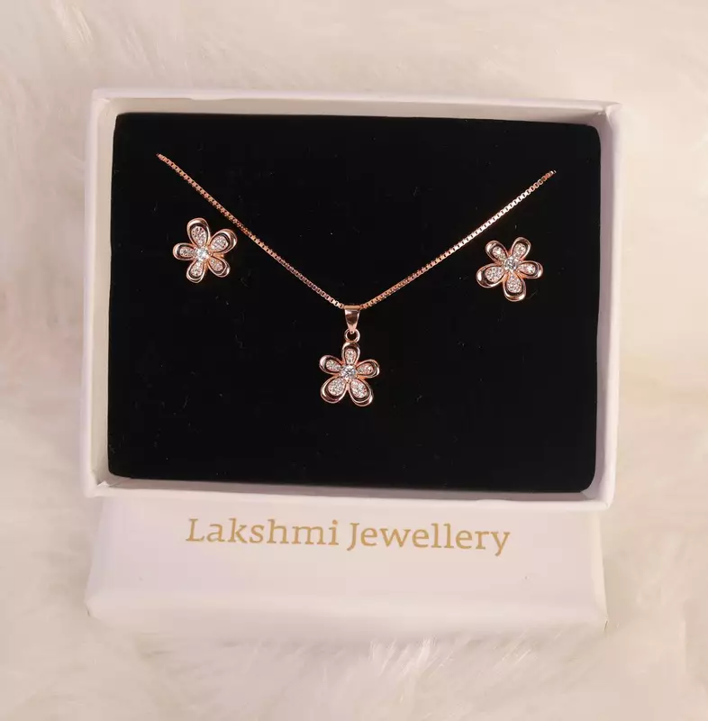 Silver mullai pendant set with rosegod finish