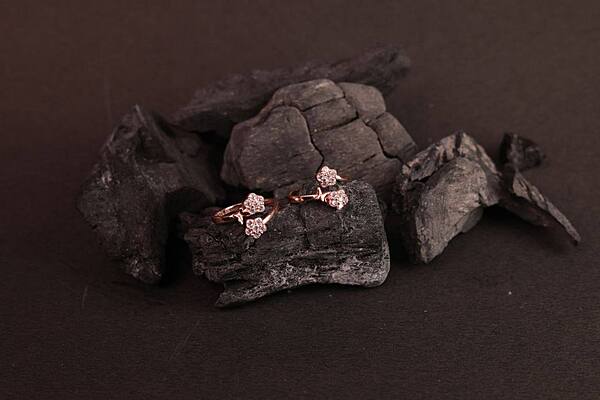 Silver padma toe ring with rosegold finish