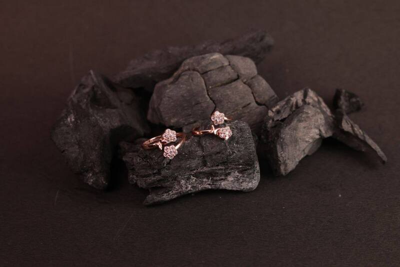 Silver padma toe ring with rosegold finish