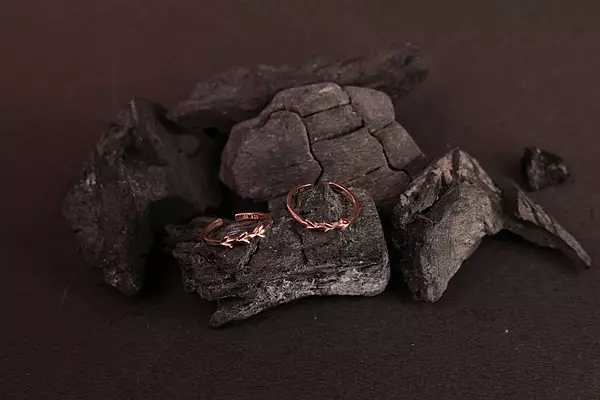 Silver raga toe ring with rosegold finish