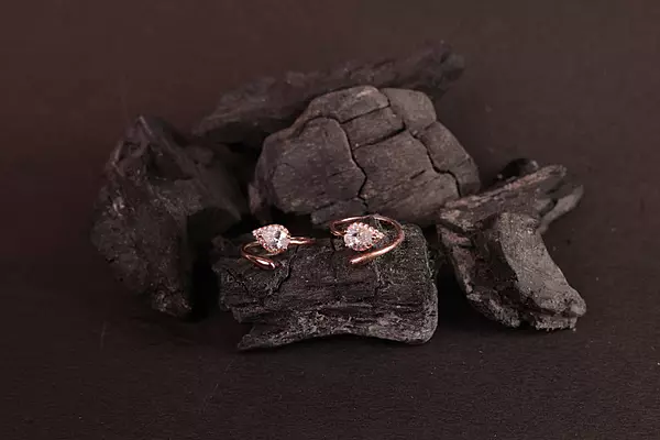 Silver raha toe ring with rosegold finish