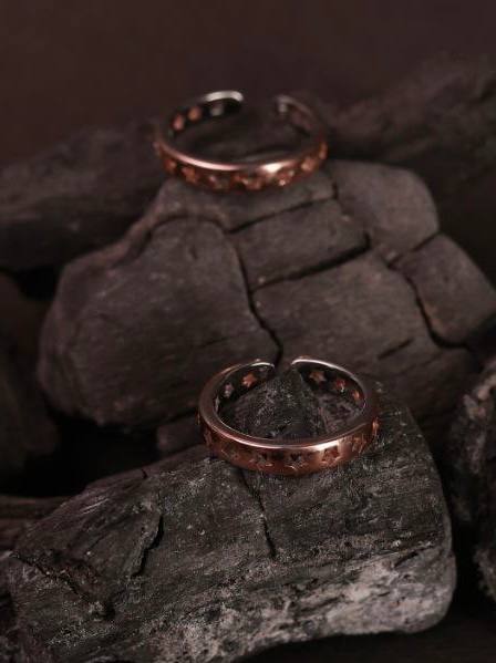 Silver star toe ring with rosegold finish