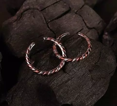 Silver mix toe ring with rosegold finish