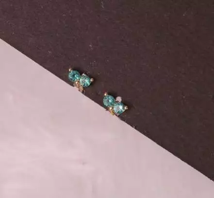 Silver pillai blue second stud with gold finish
