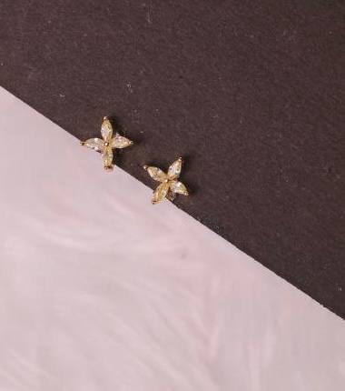 Silver glimpse second stud with rosegold finish