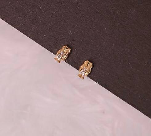 Silver owl1 second stud with gold finish
