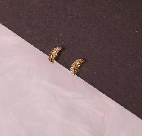 Silver leaf second stud with gold finish