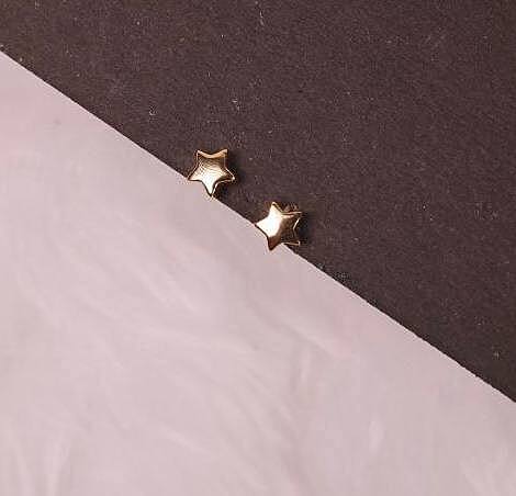 Silver stary second stud with gold finish